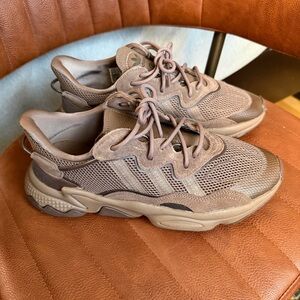 Adidas Ozweego WMNS Earth Strata / Dark Brown